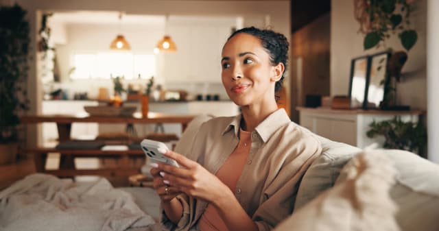 Cash Advance vs. Quick Loan: What's the Difference in Canada?