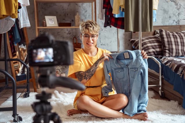 Side Hustles in Canada: 20 Real Ways to Make Extra Money